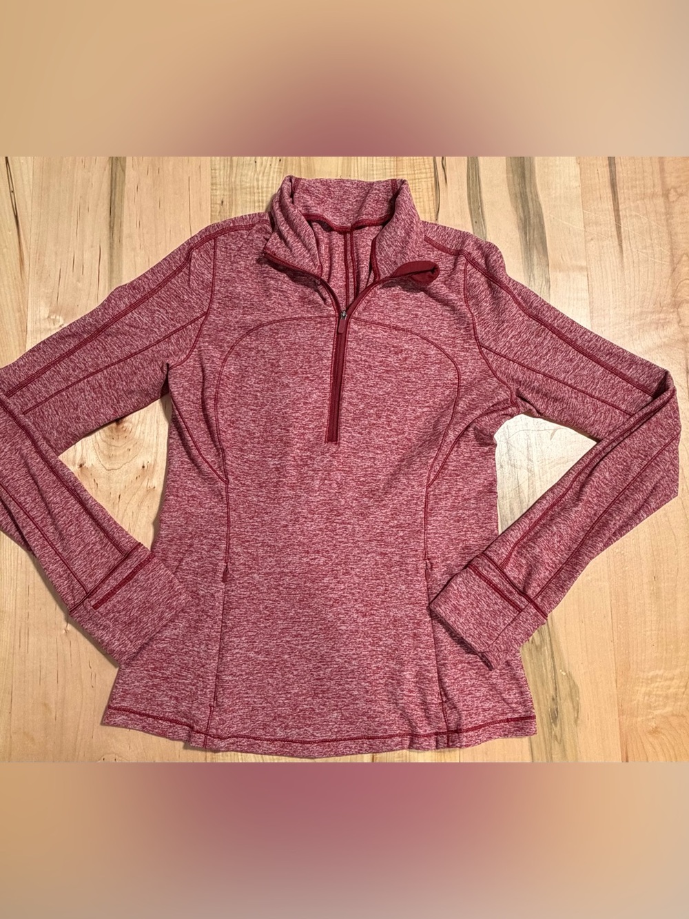 Women’s Lululemon Run Briskly 1/2 Zip
Heathered Dark Sport Red size 8